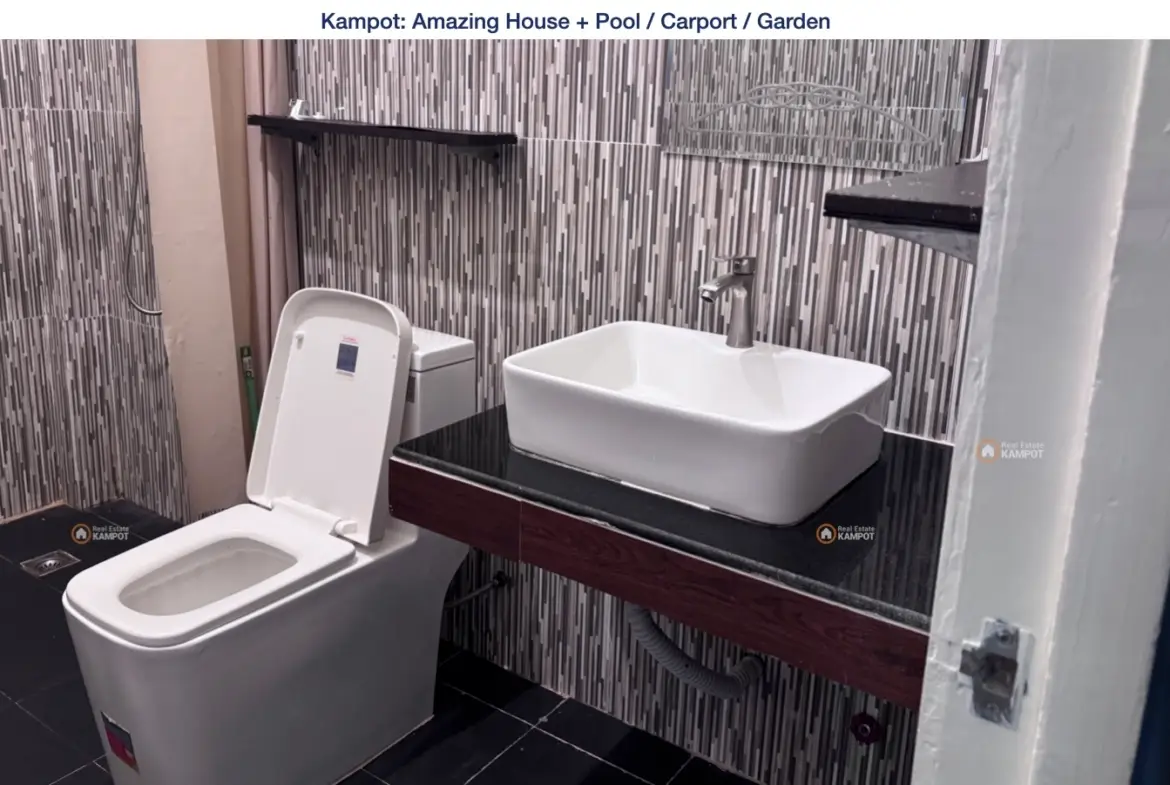 Kampot: Amazing House + Pool / Carport / Garden