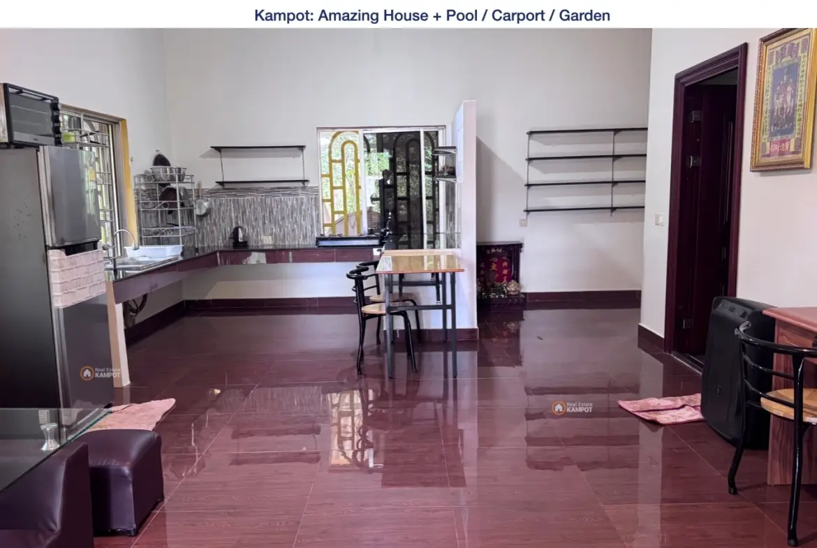 Kampot: Amazing House + Pool / Carport / Garden