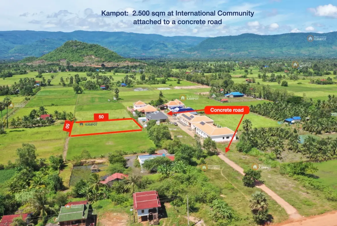Land For Home or Resort At Kampot, 2.500 Sqm, Mountain View
