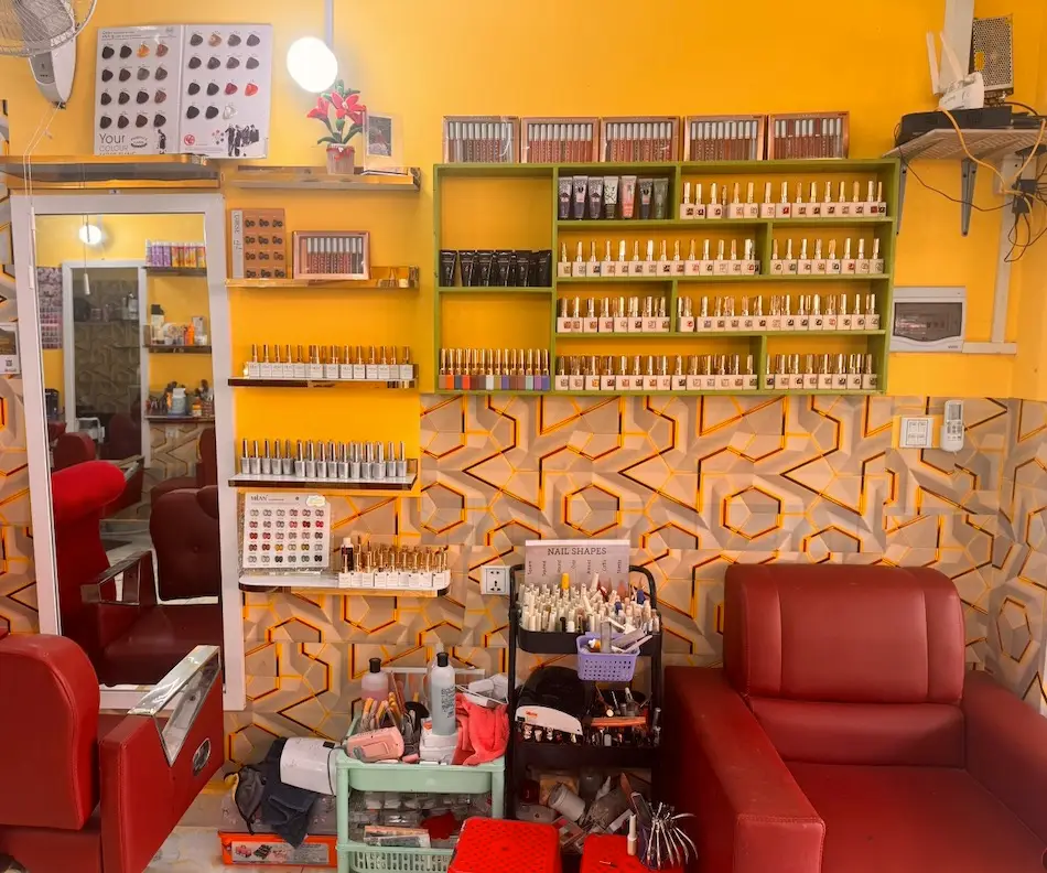 Hair & Nail Salon for Sale – Kampot