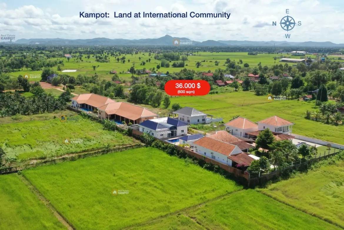 Kampot - Mountain View at International Community, full infrastructure