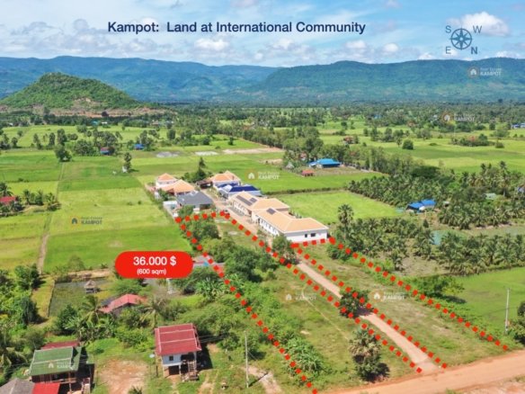 Kampot - Mountain View at International Community, full infrastructure