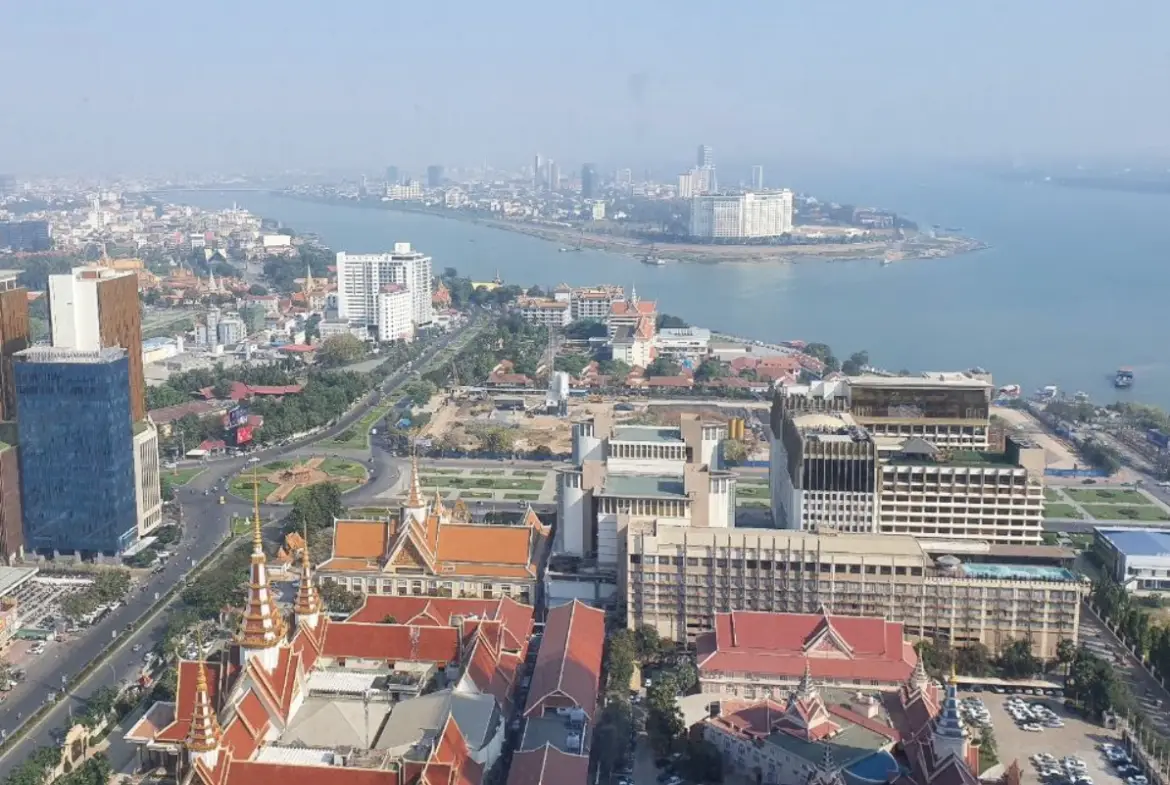 High-Luxury Duplex Penthouse β Top Floor Corner Unit The Bridge Residence