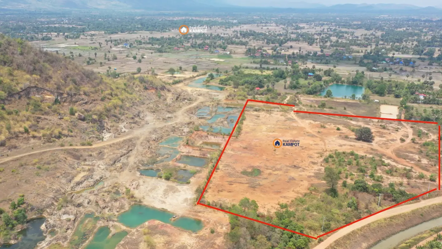 Kampot: Prime 70,000 sqm Land for Industrial or Commercial Development