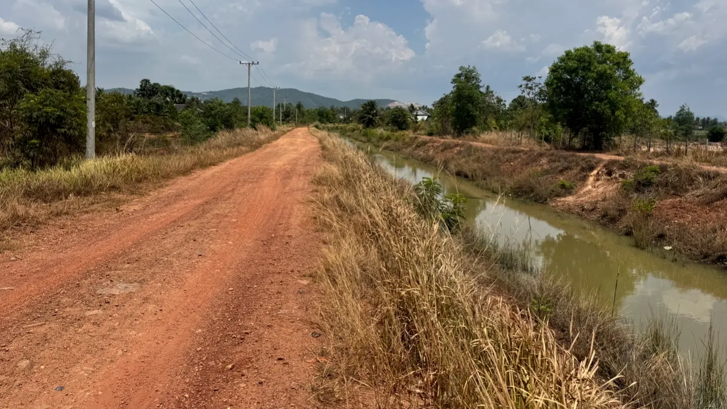 Kampot: Prime 70,000 sqm Land for Industrial or Commercial Development