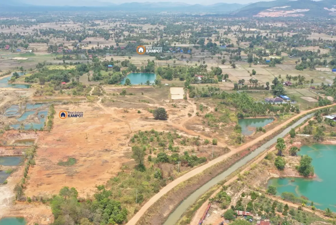 Kampot: Prime 70,000 sqm Land for Industrial or Commercial Development